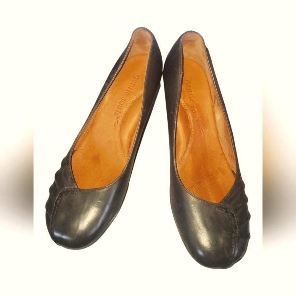 Gentle Souls Osaka Sky Black Comfort Leather Women's Pumps Size 8 1/2 M